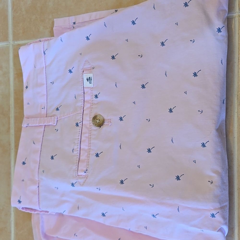 Pink Patterned Men's Shorts - Picture 4 of 4